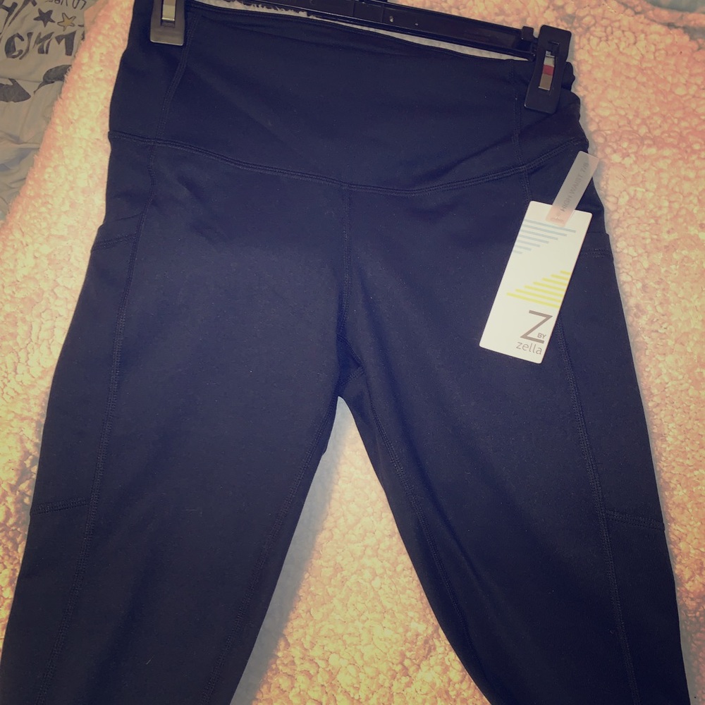 NWT Zella High Waist Athletic Capri Tights 😻